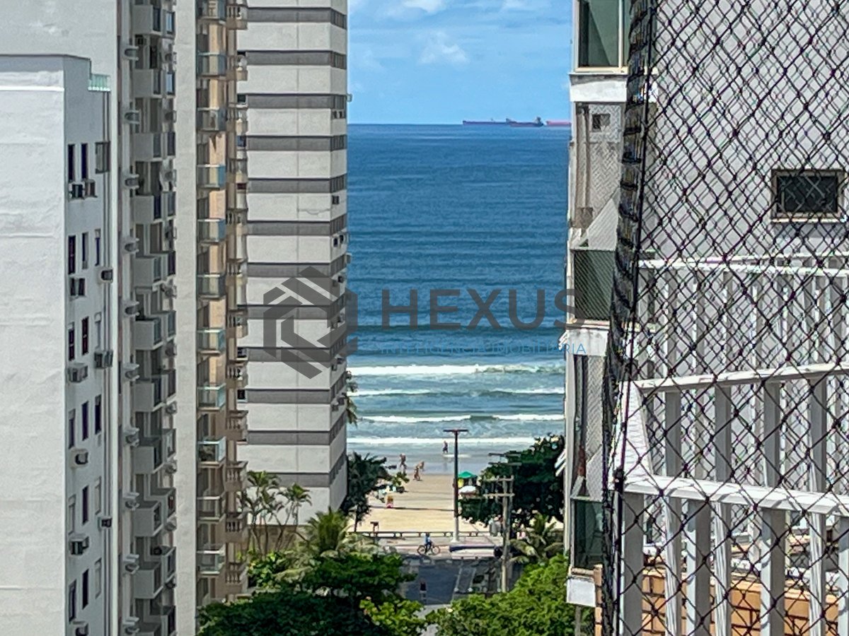 Foto 19 de Apartamento com varanda e lazer a 2 quadras da Praia das Pitangueiras, Guarujá