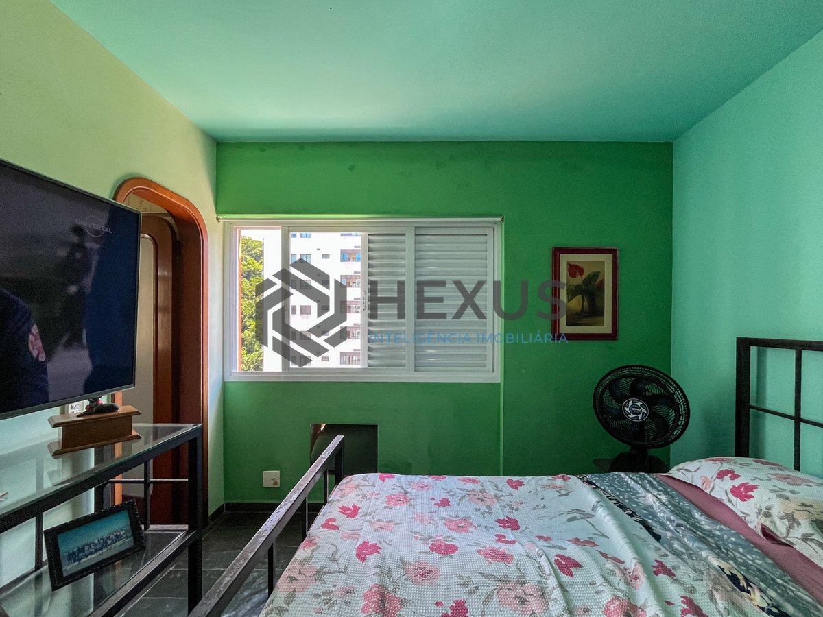 Foto 28 de Apartamento com varanda e lazer a 2 quadras da Praia das Pitangueiras, Guarujá
