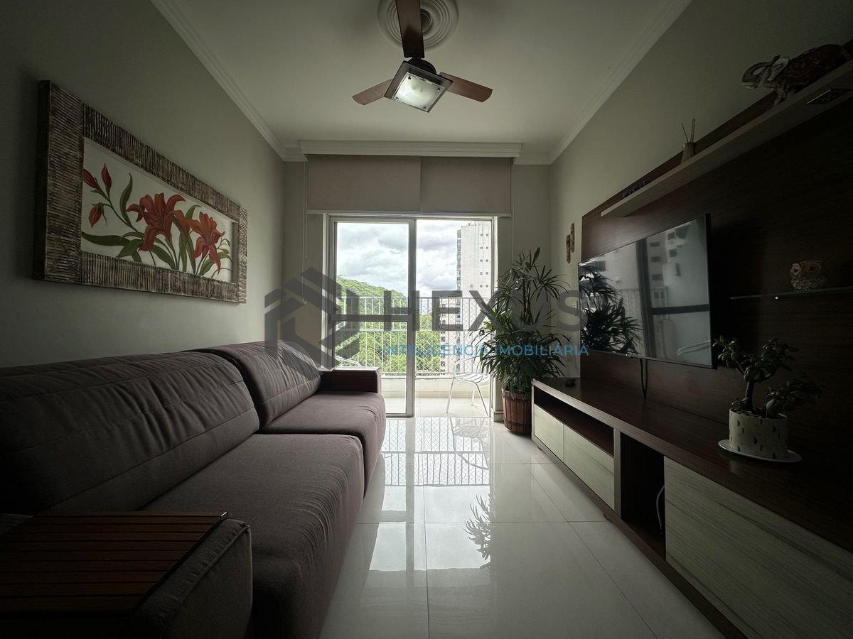 Foto 2 de Apartamento Reformado para Locação Anual na Praia das Pitangueiras – 200m do Mar | 2 Dorms + Dependência