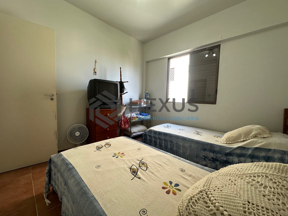 Foto 14 de Apartamento mobiliado com varanda na Praia da Enseada, Guarujá