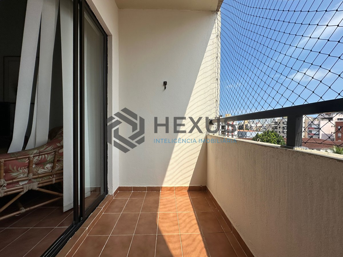 Foto 5 de Apartamento mobiliado com varanda na Praia da Enseada, Guarujá