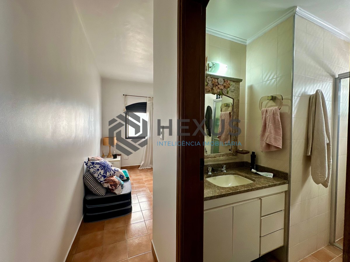 Foto 16 de Apartamento na região da Brunella na Praia da Enseada, Guaruja