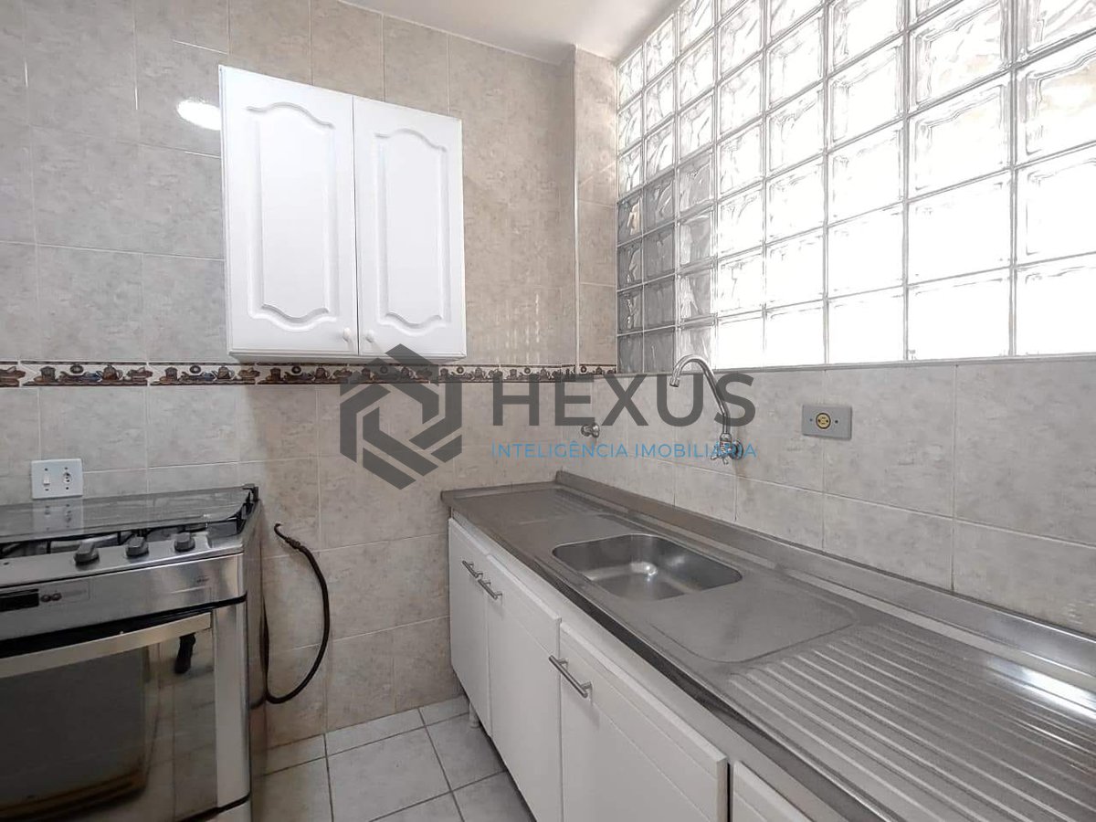 Foto 20 de Apartamento com varanda na Praia da Enseada, Guarujá