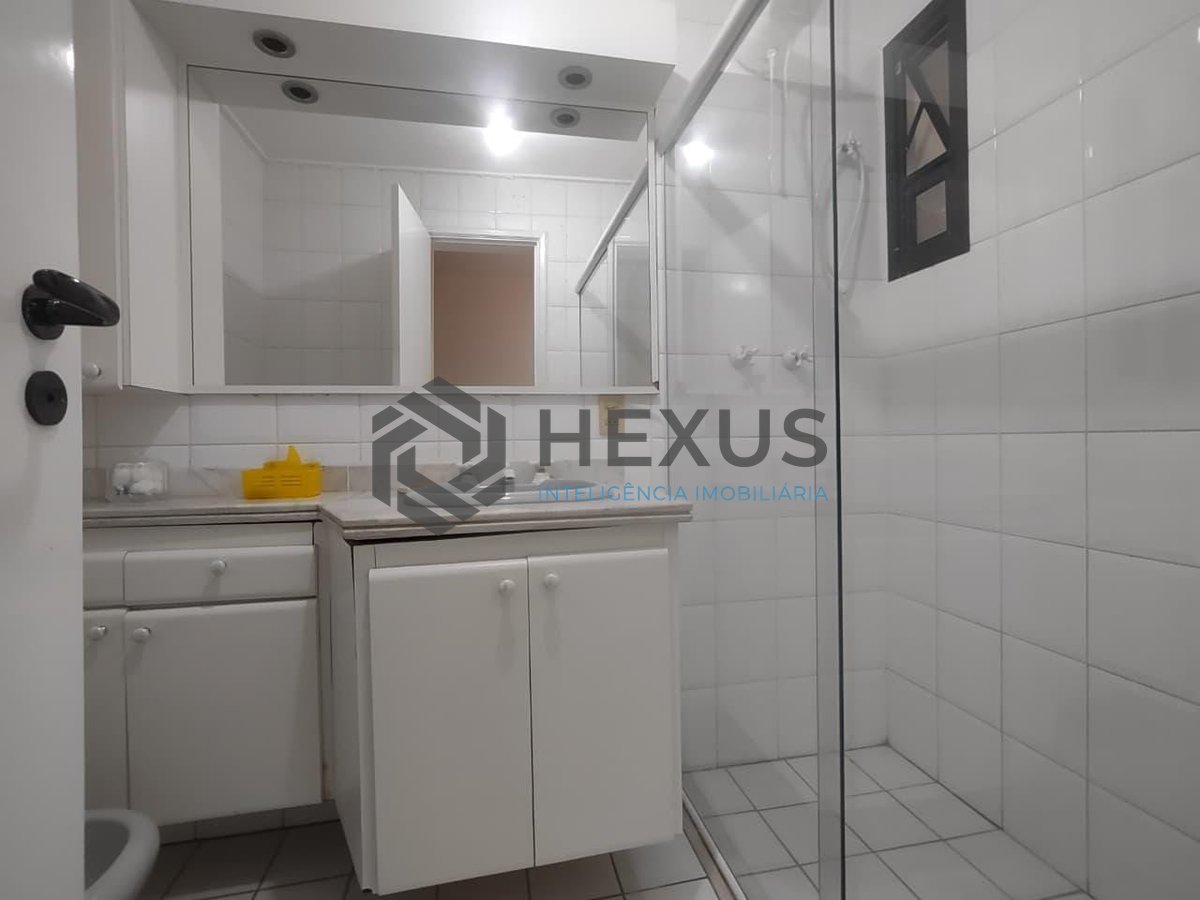 Foto 12 de Apartamento com varanda gourmet na Praia da Enseada, Guarujá