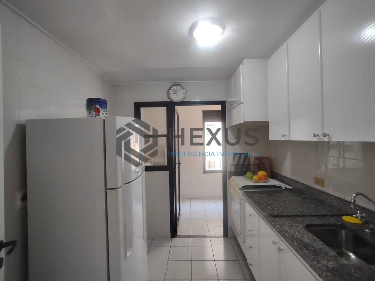 Foto 17 de Apartamento com varanda gourmet na Praia da Enseada, Guarujá