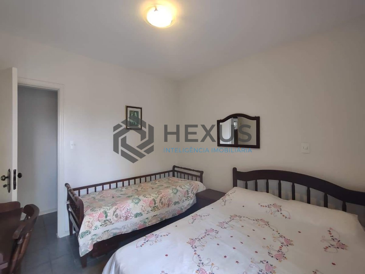 Foto 16 de Apartamento com varanda e lazer na Praia da Enseada, Guarujá