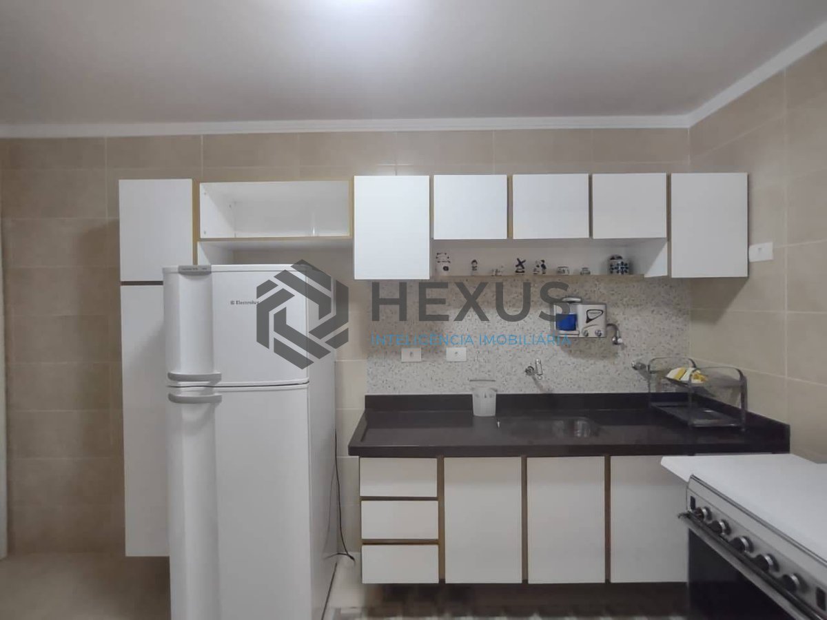 Foto 19 de Apartamento com varanda e lazer na Praia da Enseada, Guarujá