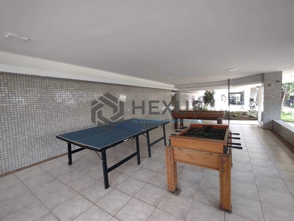Foto 28 de Apartamento com varanda e lazer na Praia da Enseada, Guarujá