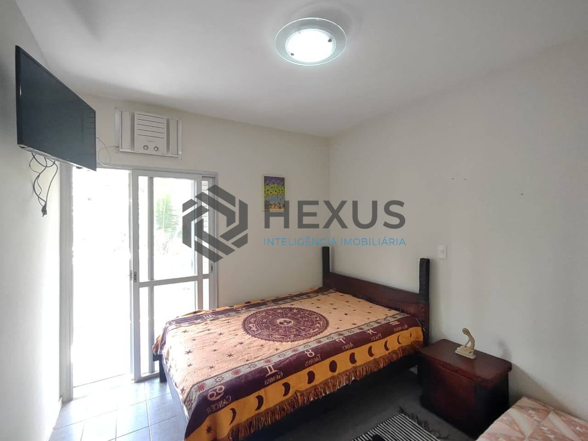 Foto 9 de Apartamento com varanda e lazer na Praia da Enseada, Guarujá