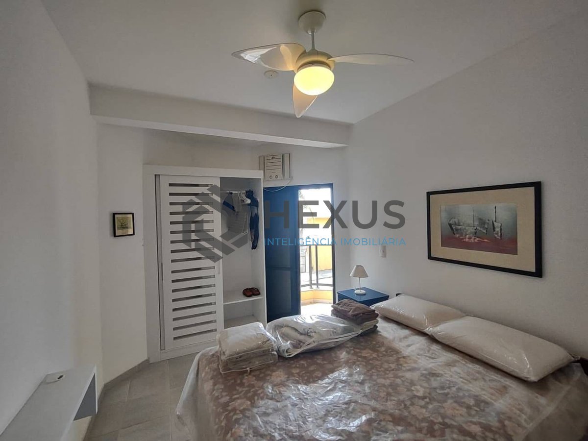 Foto 18 de Apartamento com varanda e lazer na Praia da Enseada, Guarujá