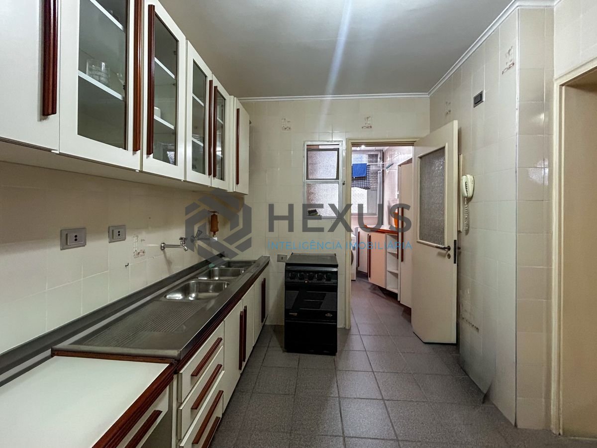 Foto 19 de Apartamento com varanda e lazer a 300m da praia na Brunella na Enseada, Guarujá