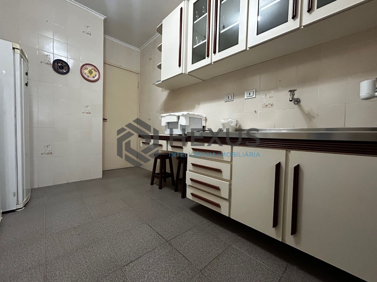 Foto 20 de Apartamento com varanda e lazer a 300m da praia na Brunella na Enseada, Guarujá