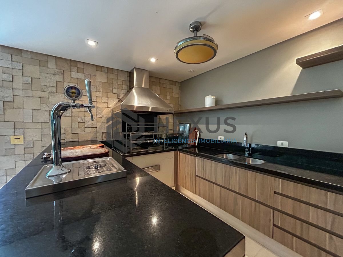 Foto 26 de Apartamento com varanda e lazer a 300m da praia na Brunella na Enseada, Guarujá