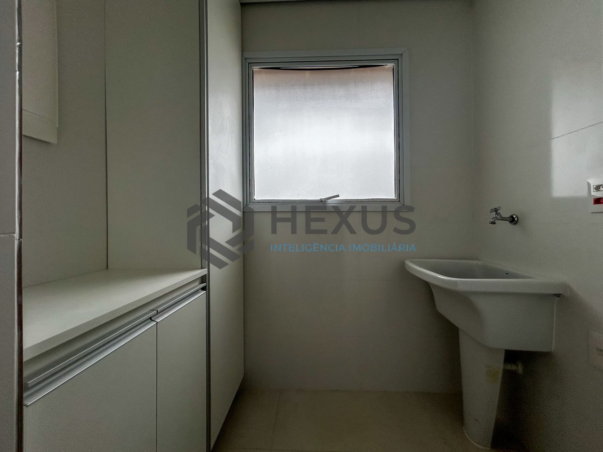 Foto 11 de Apartamento com varanda gourmet e lazer na Enseada, Guarujá