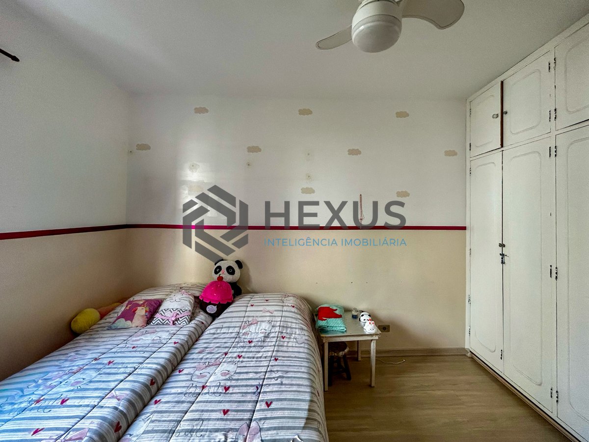 Foto 12 de Apartamento com varanda e lazer nas Pitangueiras, Guarujá