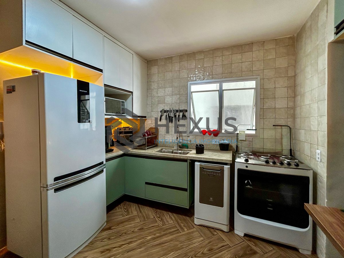 Foto 16 de Apartamento com varanda e lazer nas Pitangueiras, Guarujá