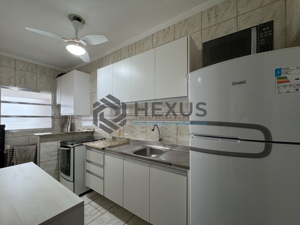 Foto 15 de Apartamento na quadra mar da Praia das Pitangueiras, Guarujá