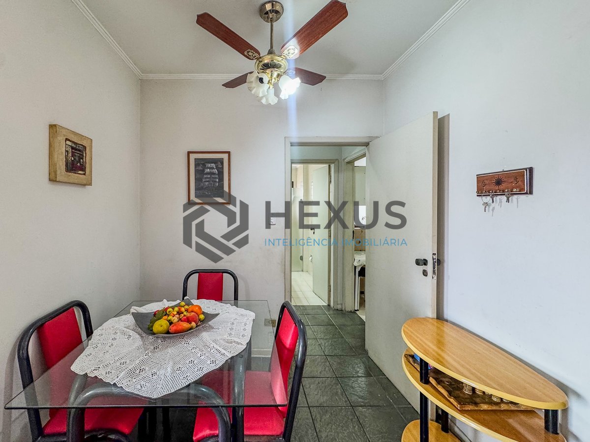 Foto 5 de Apartamento com varanda na região do Jardim Las Palmas da Praia das Astúrias, Guarujá