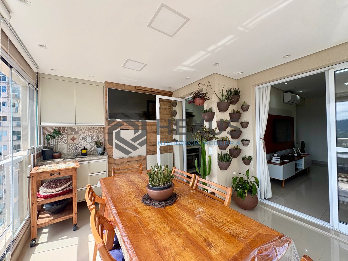 Foto 6 de Apartamento com varanda gourmet vista mar e lazer na Enseada, Guarujá