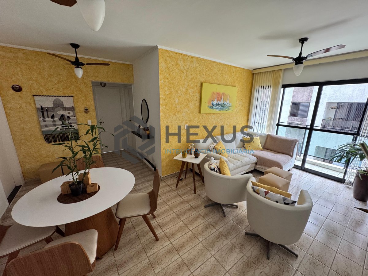Foto 12 de Apartamento reformado com varanda na Praia das Astúrias, Guarujá