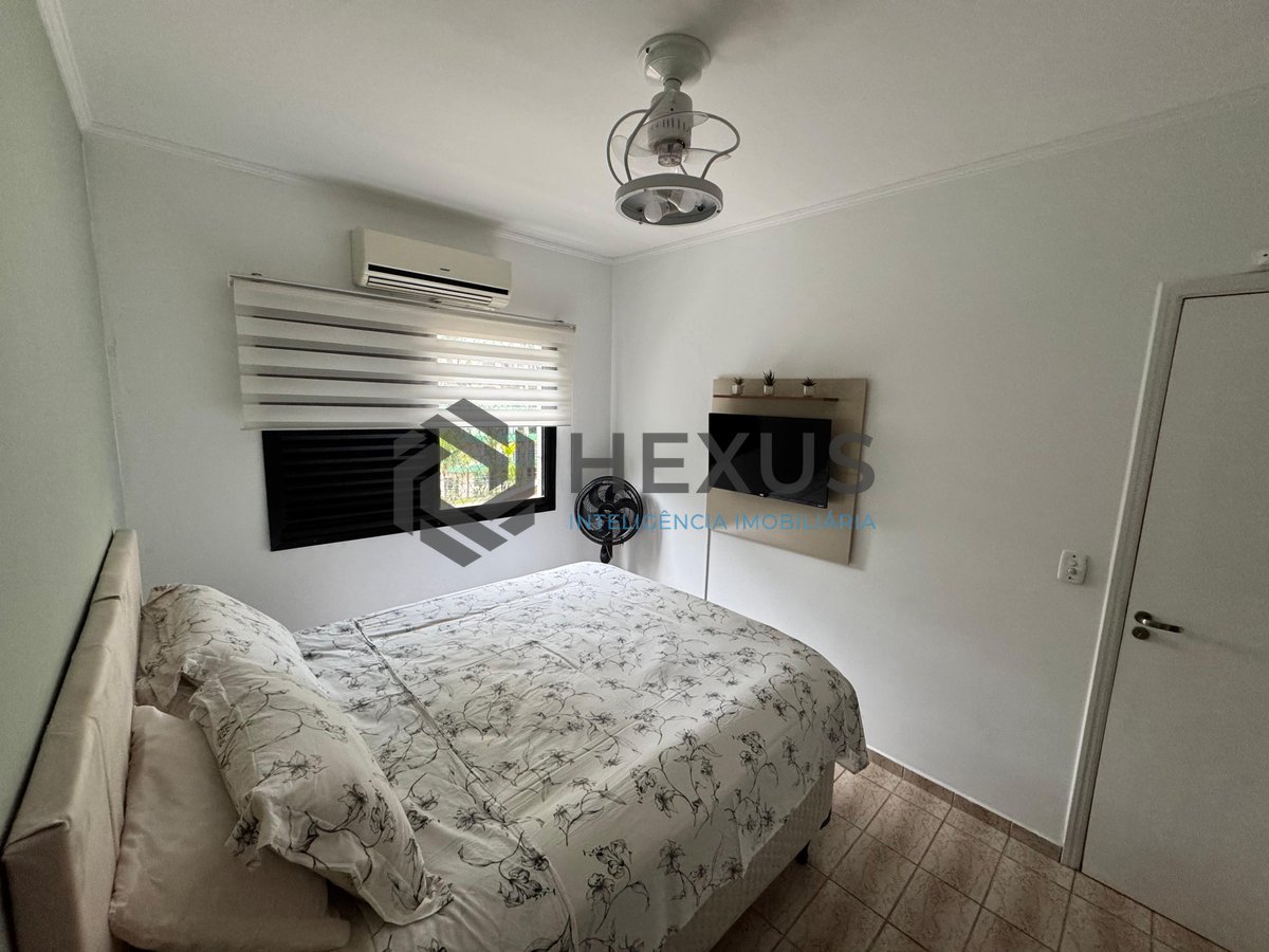 Foto 18 de Apartamento reformado com varanda na Praia das Astúrias, Guarujá