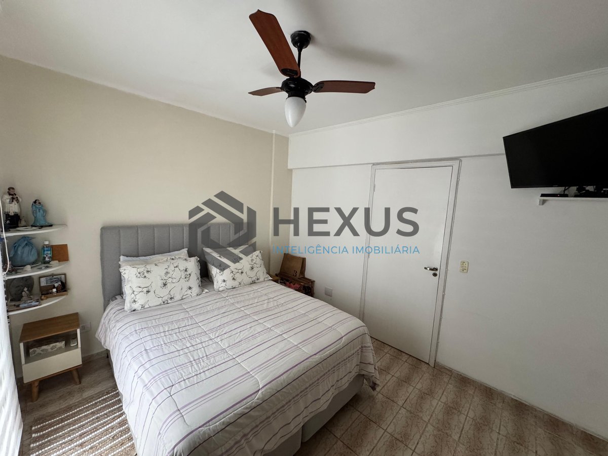Foto 33 de Apartamento reformado com varanda na Praia das Astúrias, Guarujá