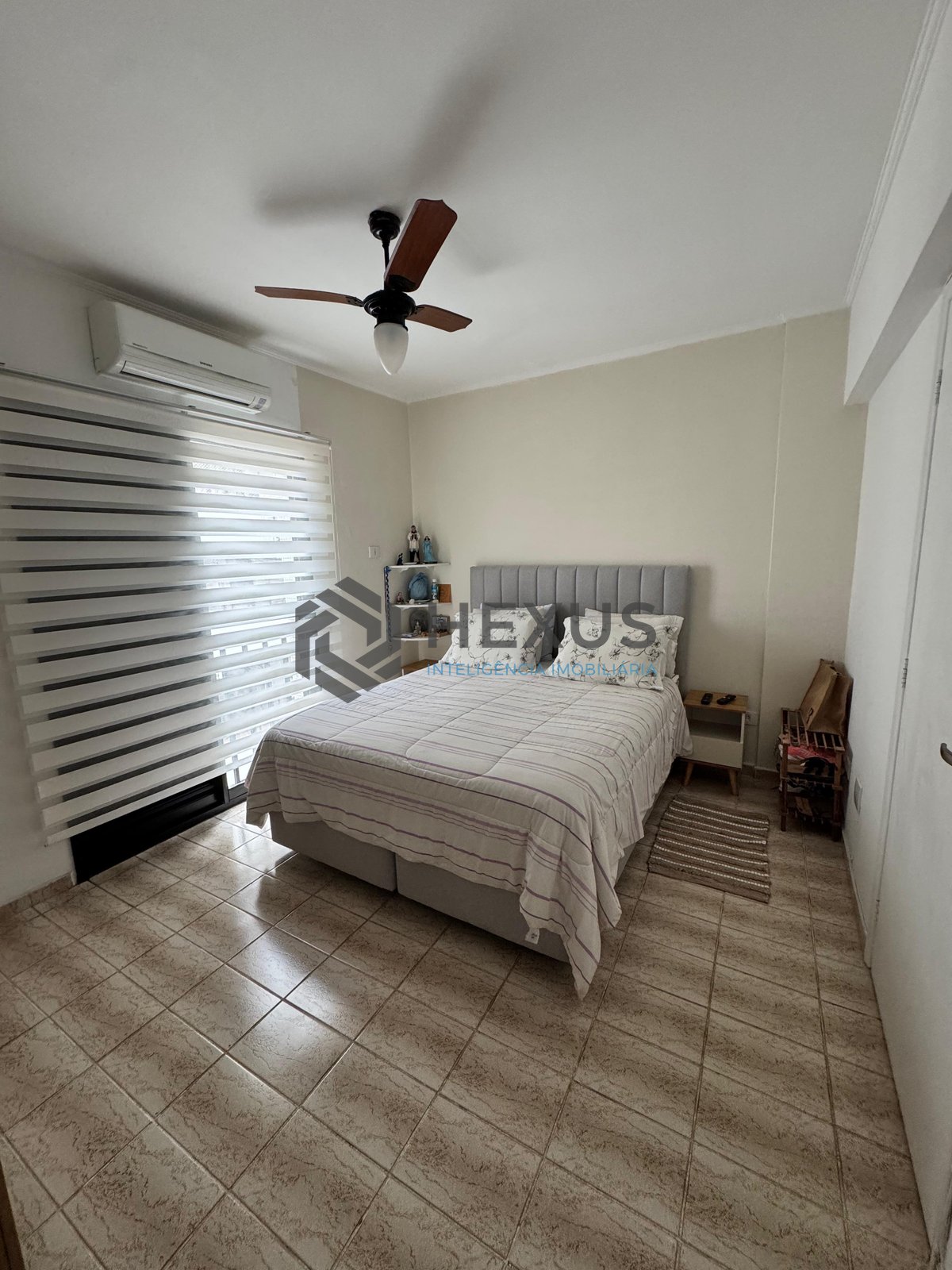 Foto 37 de Apartamento reformado com varanda na Praia das Astúrias, Guarujá