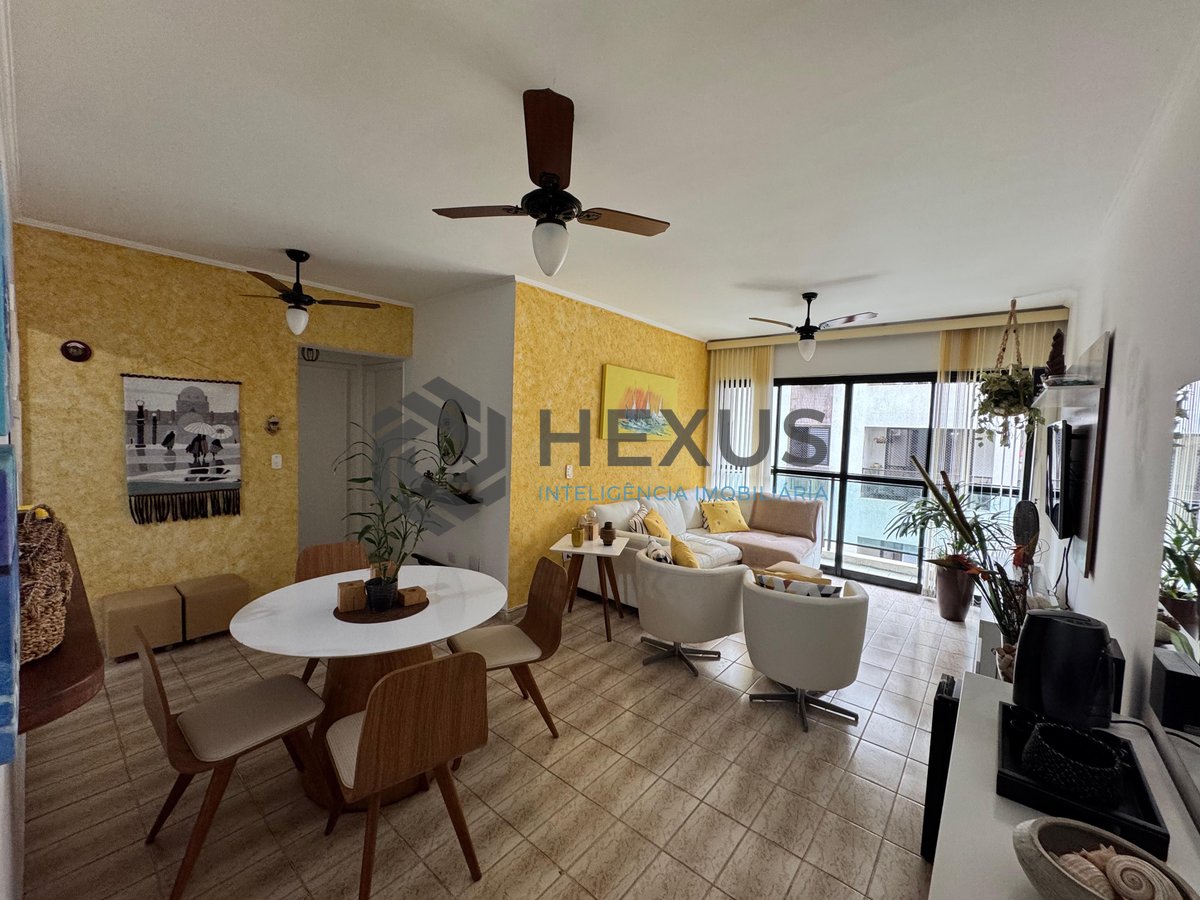 Foto 8 de Apartamento reformado com varanda na Praia das Astúrias, Guarujá