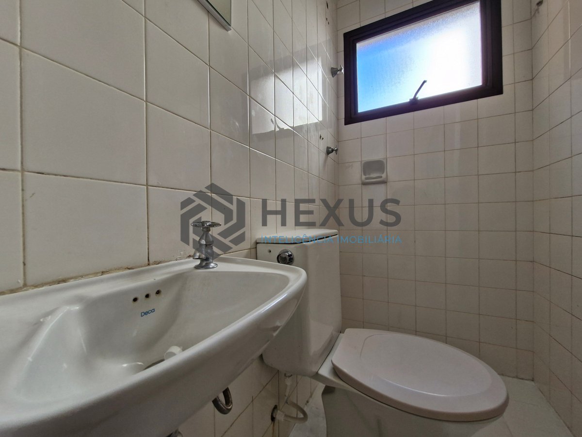 Foto 17 de Apartamento com varanda na Praia das Pitnangueiras, Guaruja