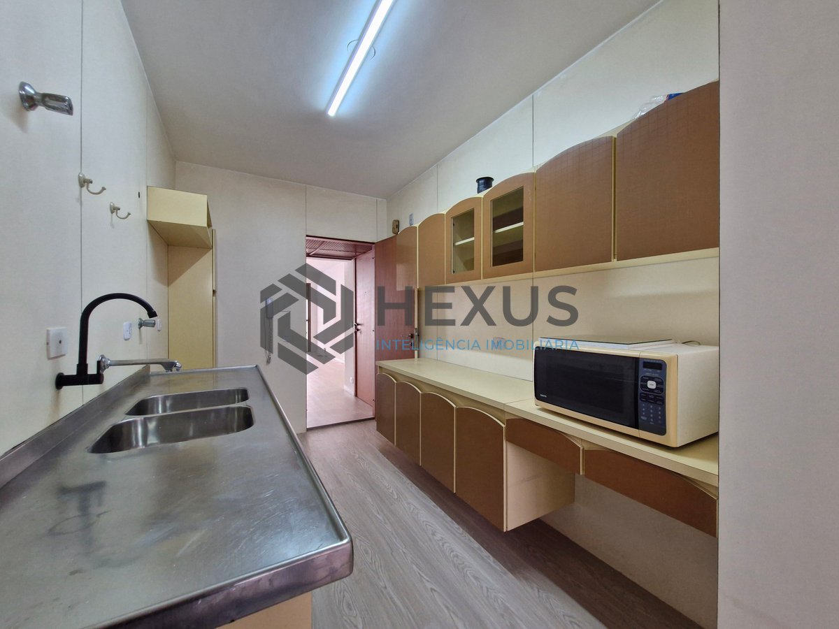 Foto 21 de Apartamento com varanda na Praia das Pitnangueiras, Guaruja