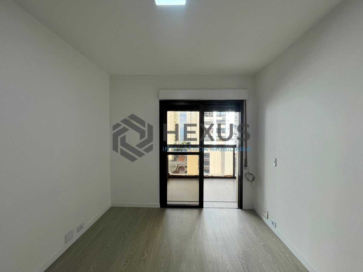 Foto 9 de Apartamento com varanda na Praia das Pitnangueiras, Guaruja