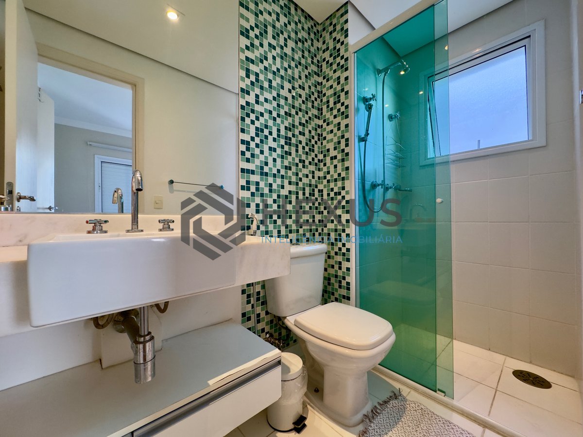 Foto 23 de Apartamento reformado com varanda gourmet e lazer nas Astúrias, Guarujá