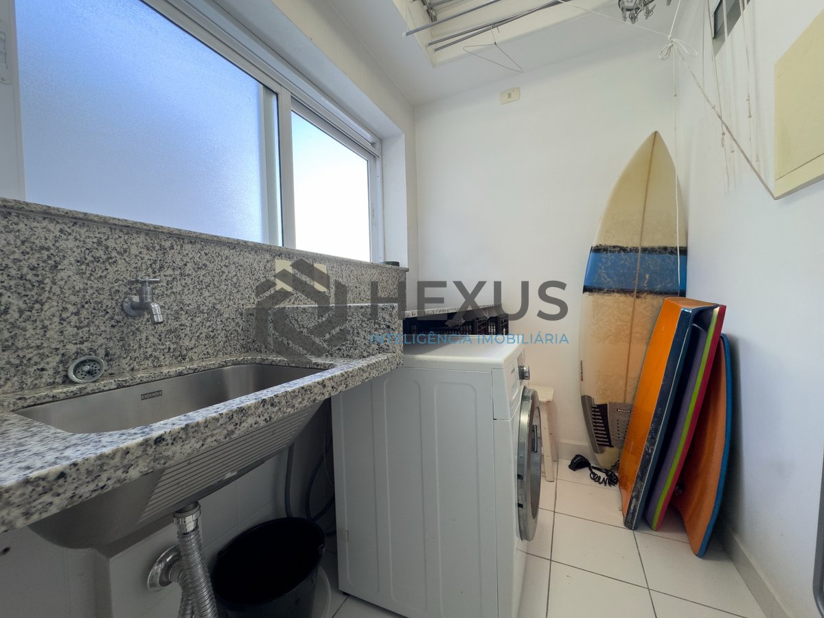 Foto 32 de Apartamento reformado com varanda gourmet e lazer nas Astúrias, Guarujá