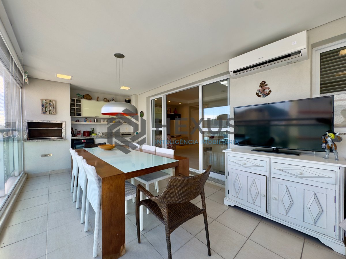 Foto 5 de Apartamento reformado com varanda gourmet e lazer nas Astúrias, Guarujá