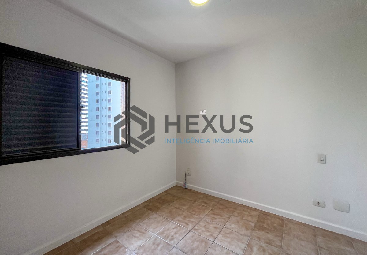 Foto 12 de Apartamento com varanda e lazer na Praia das Pitangueiras, Guaruja