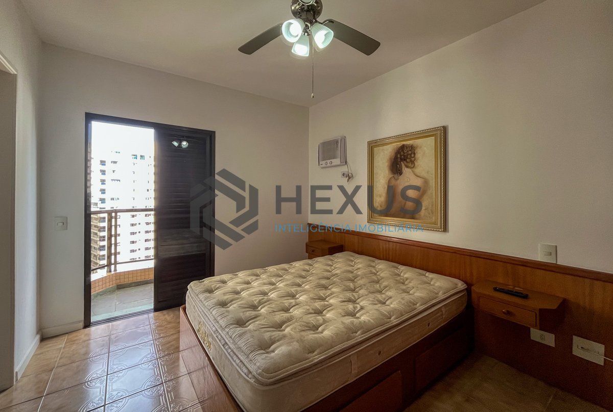 Foto 9 de Apartamento com varanda e lazer na Praia das Pitangueiras, Guarujá