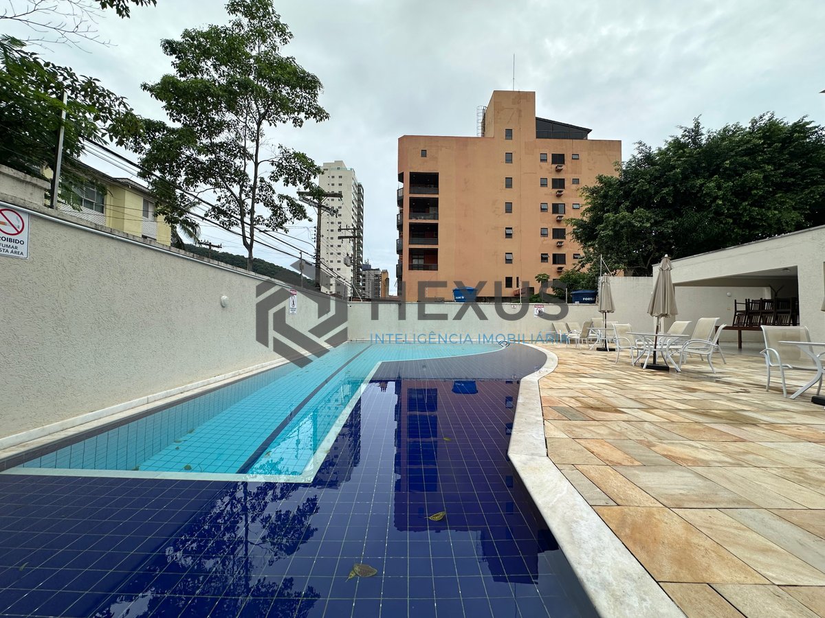 Foto 23 de Apartamento com varanda gourmet reformado e lazer na região do Tortugas da Praia da Enseada, Guarujá