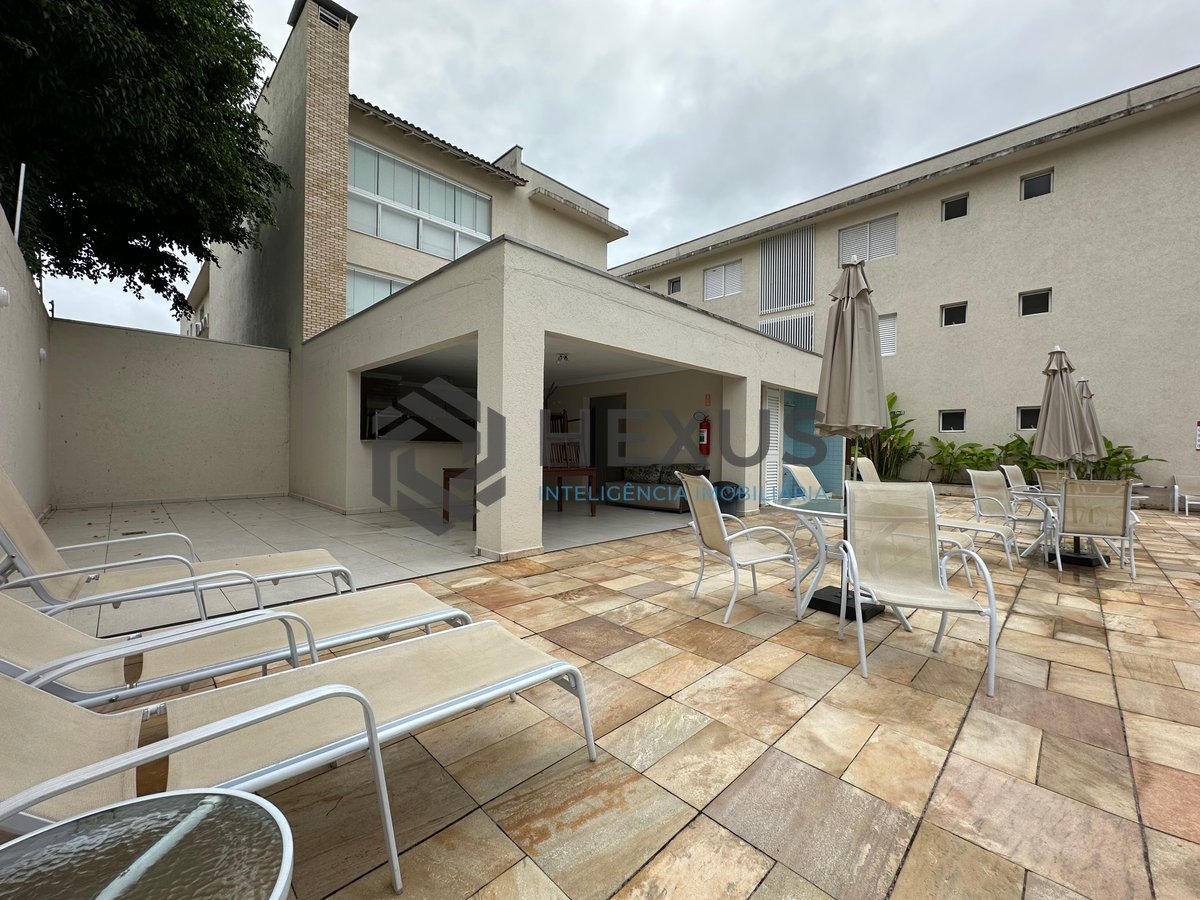 Foto 25 de Apartamento com varanda gourmet reformado e lazer na região do Tortugas da Praia da Enseada, Guarujá