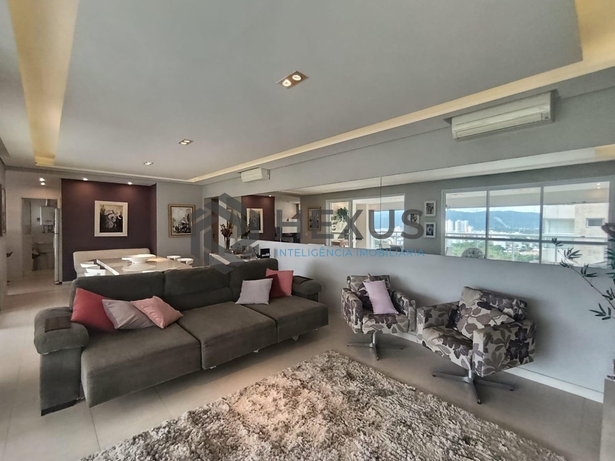 Foto 2 de Apartamento reformado com varanda gourmet vista mar e lazer na Enseada, Guarujá