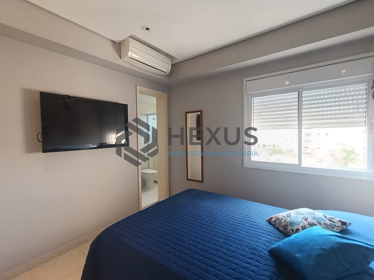 Foto 13 de Apartamento reformado com varanda gourmet vista mar e lazer na Enseada, Guarujá