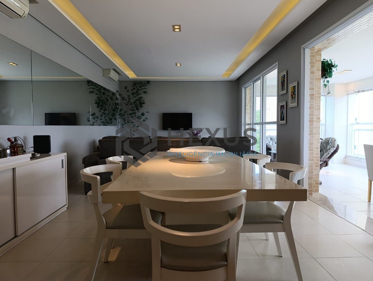 Foto 6 de Apartamento reformado com varanda gourmet vista mar e lazer na Enseada, Guarujá