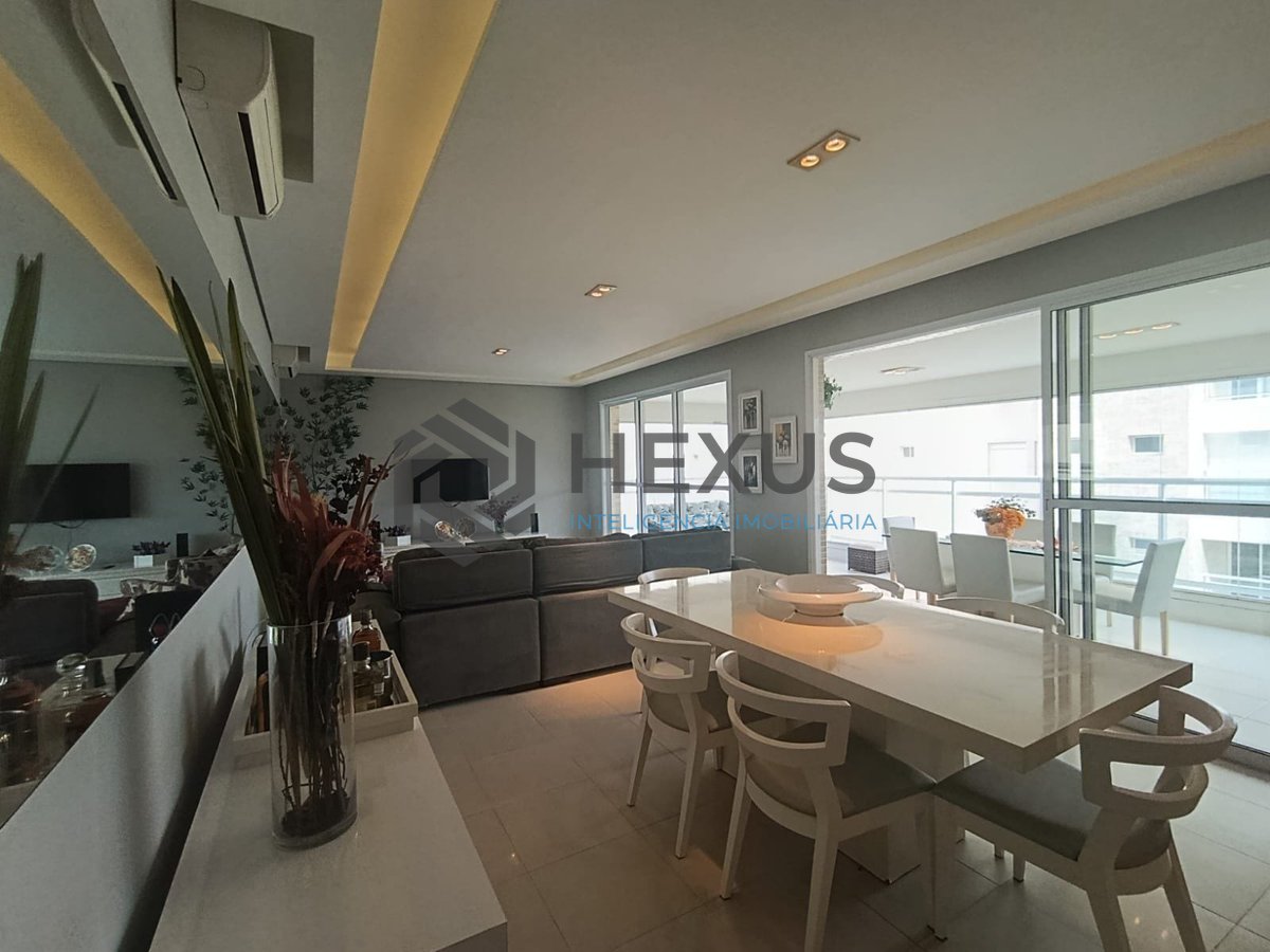 Foto 8 de Apartamento reformado com varanda gourmet vista mar e lazer na Enseada, Guarujá