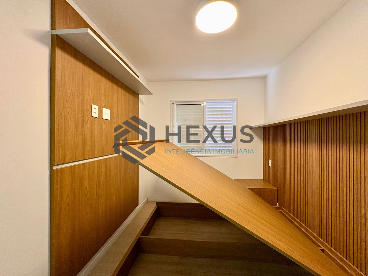 Foto 16 de Apartamento reformado com varanda gourmet vista mar e lazer na Praia da Enseada, Guarujá