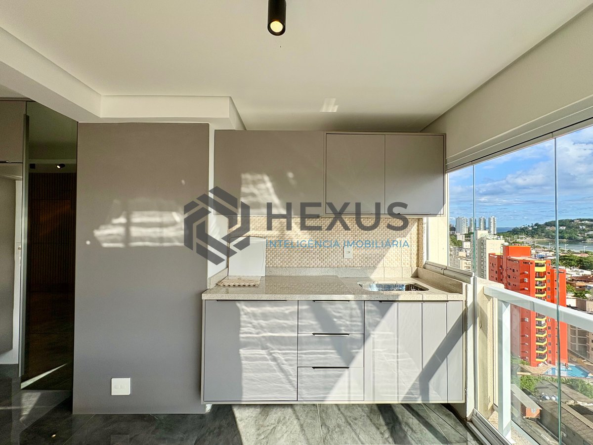 Foto 9 de Apartamento reformado com varanda gourmet vista mar e lazer na Praia da Enseada, Guarujá