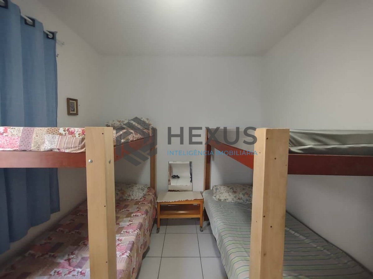Foto 12 de Apartamento com varanda na Praia da Enseada, Guarujá