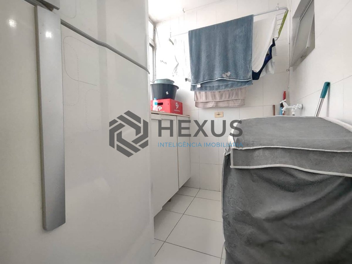 Foto 20 de Apartamento com varanda na Praia da Enseada, Guarujá
