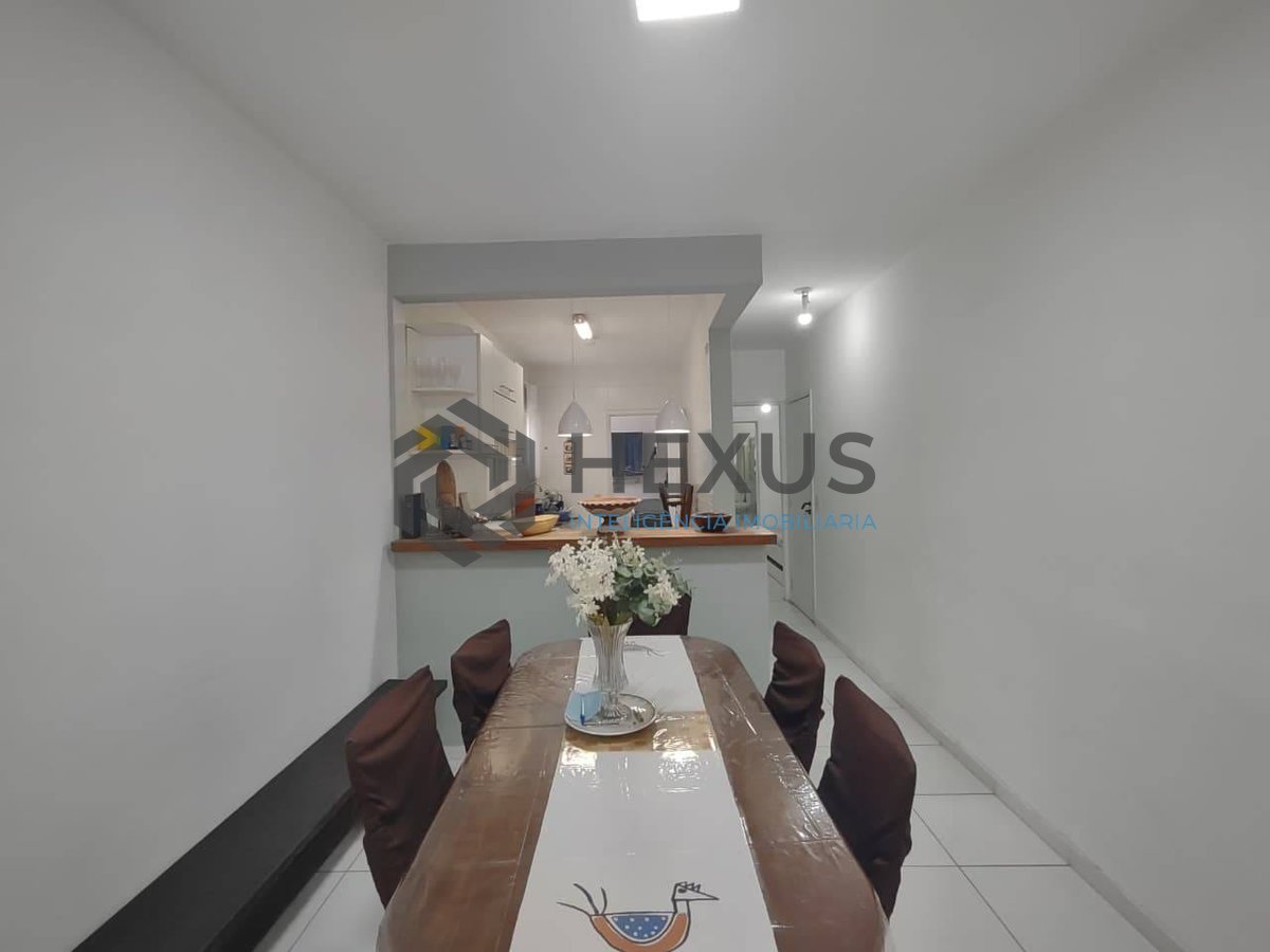Foto 5 de Apartamento com varanda na Praia da Enseada, Guarujá