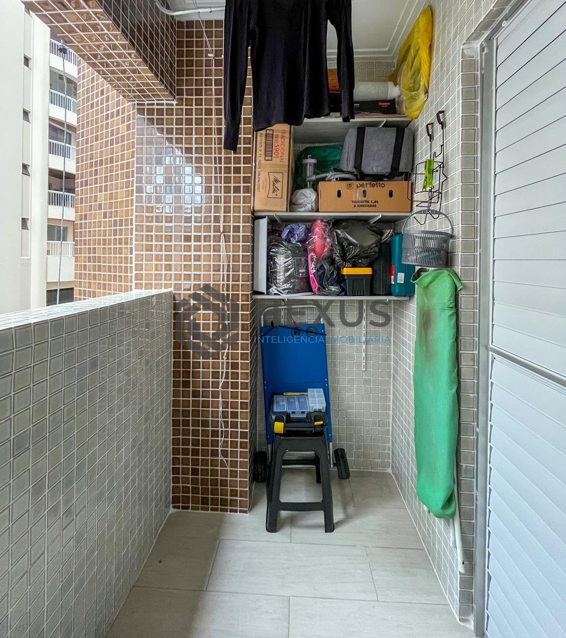 Foto 17 de Apartamento com varanda varanda e lazer na beira mar das Pitangueiras, Guarujá