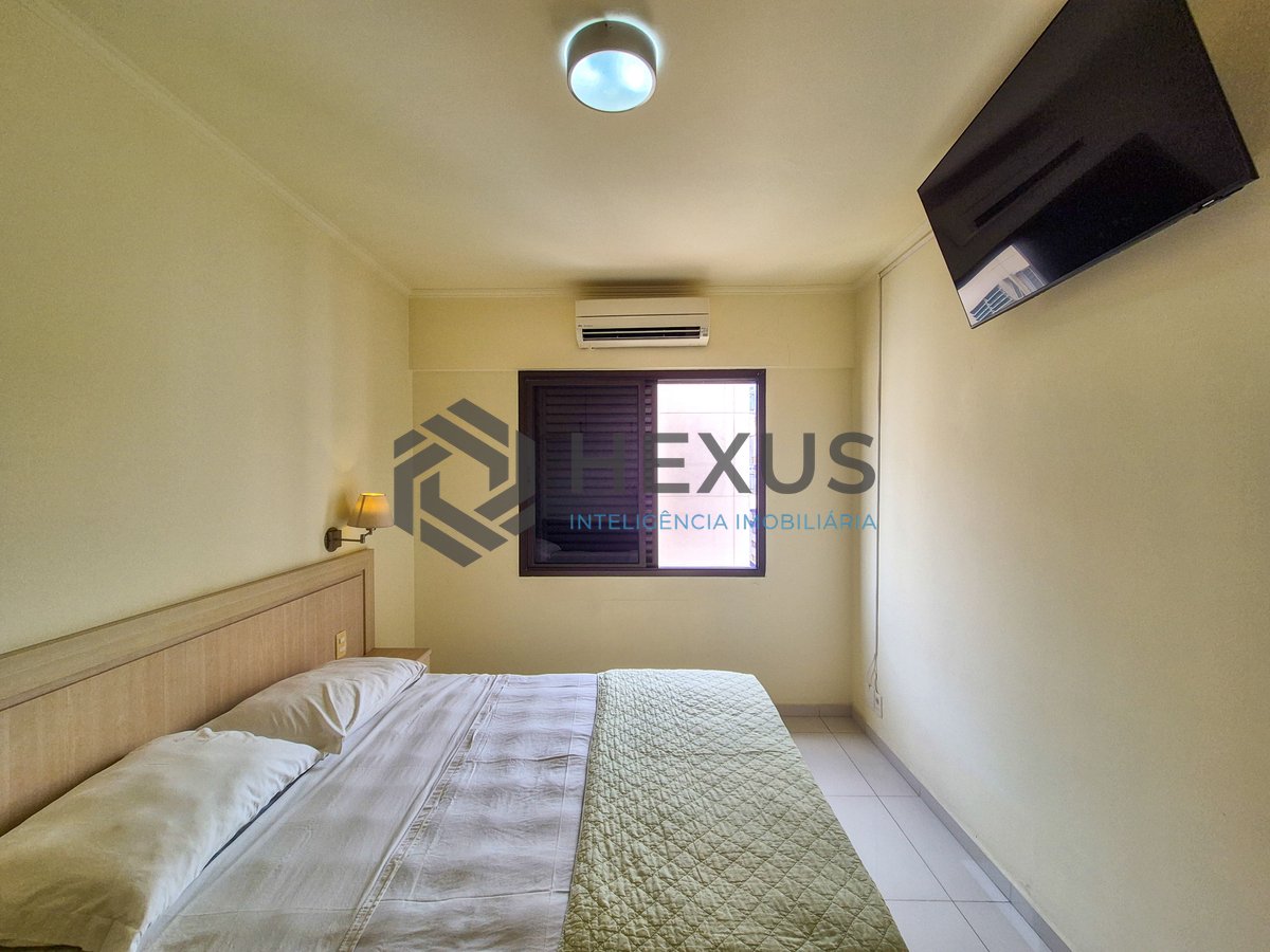 Foto 21 de Apartamento reformado com varanda e lazer nas Pitangueiras, Guarujá