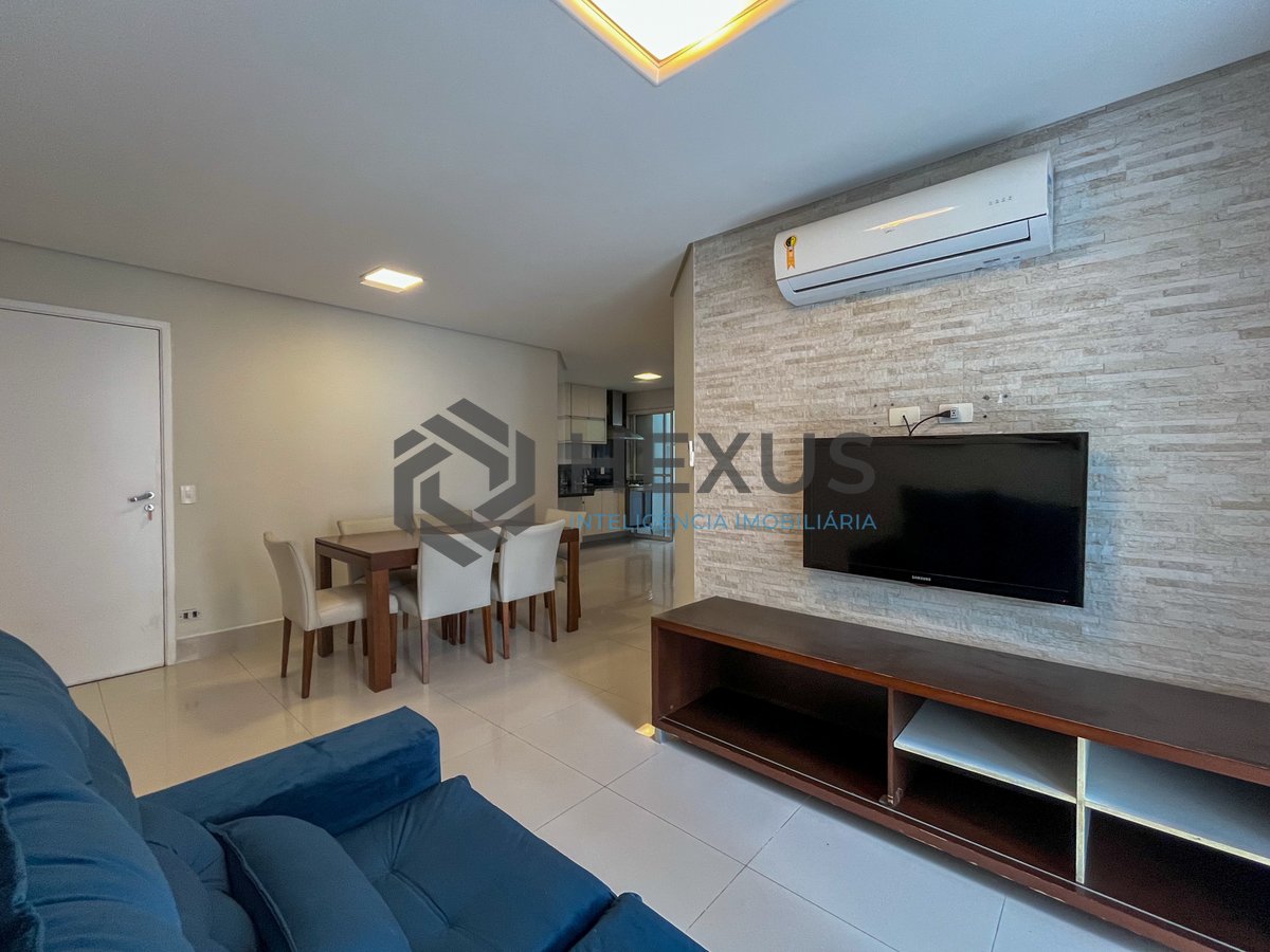 Foto 2 de Apartamento com varanda e lazer na beira mar da Praia das Astúrias, Guarujá